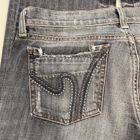 🌸🌸HOST PICK🌸🌸CITIZENS OF HUMANITY DISTRESSED JEANS **MADE IN U.S.A.** - Picture 4 of 10